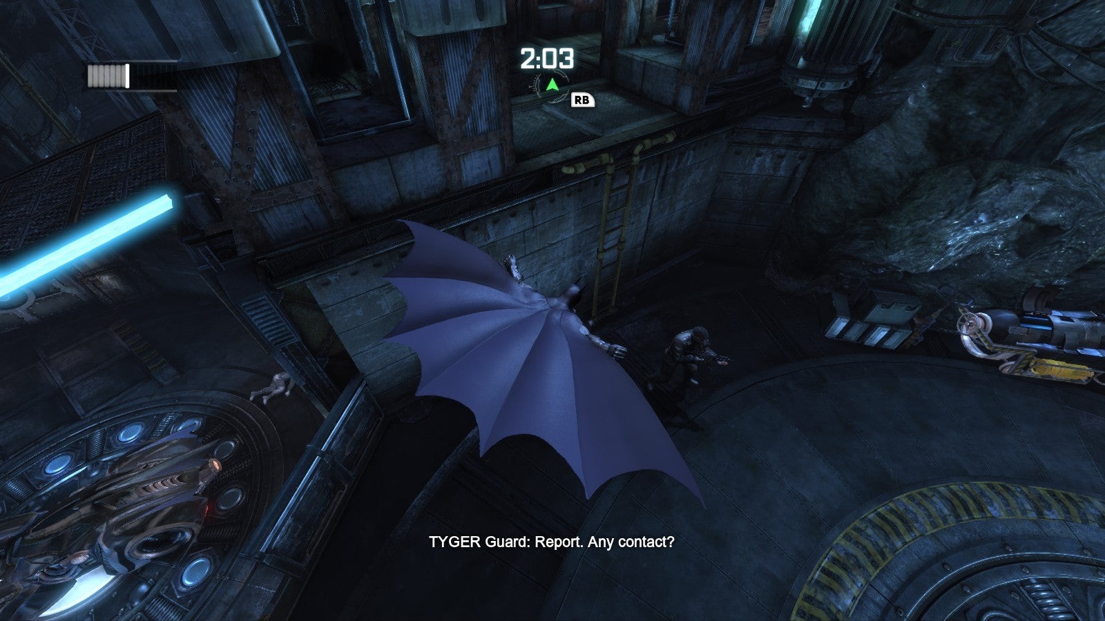 Batman lướt qua Batcave, áo choàng bay phấp phới trong Arkham City