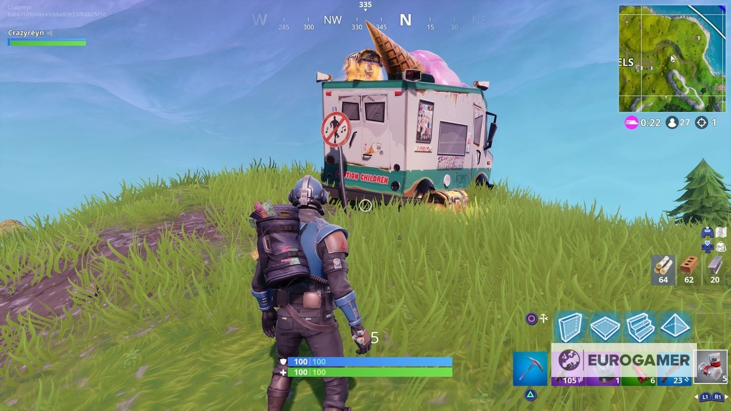 Biển báo cấm nhảy Fortnite cạnh xe bán kem phía Bắc Wailing Woods