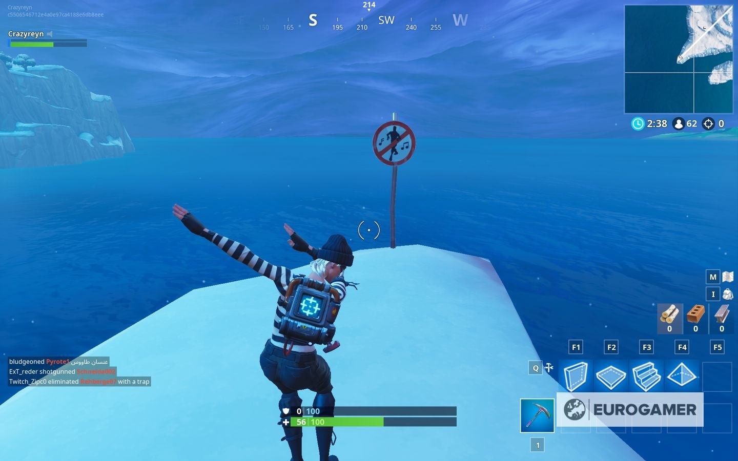 Biển báo cấm nhảy Fortnite trên vách đá nhìn ra biển ở cực Tây Nam bản đồ