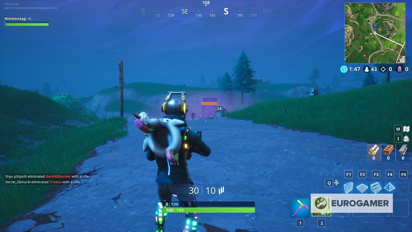 Biển báo Radar Fortnite giữa Tilted Towers và Pleasant Park