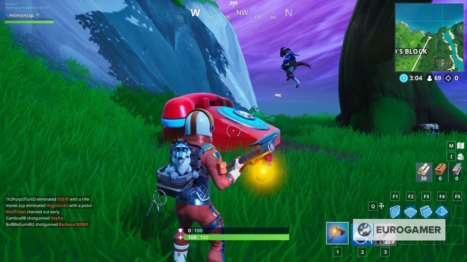 Cận cảnh Điện thoại khổng lồ màu đỏ trong Fortnite với bàn phím số