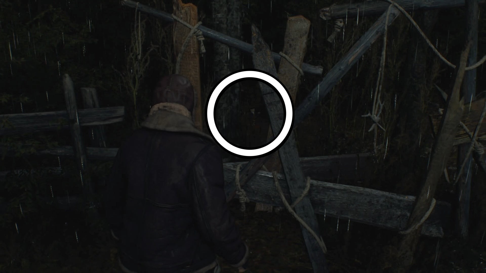 Clockwork Castellan 4 ẩn sau hàng rào tại Forest Altar trong RE4 Remake