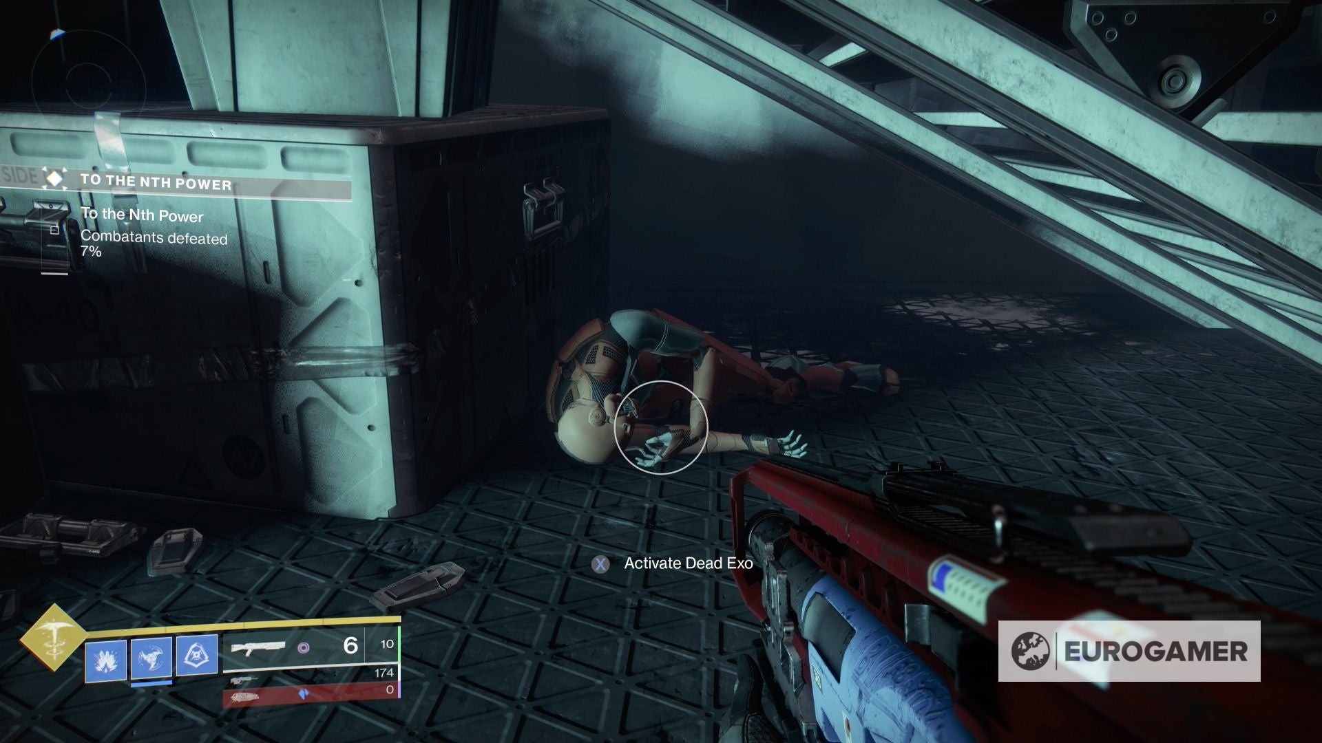 Dead Exo nằm dưới gầm cầu thang trong Bunker E15