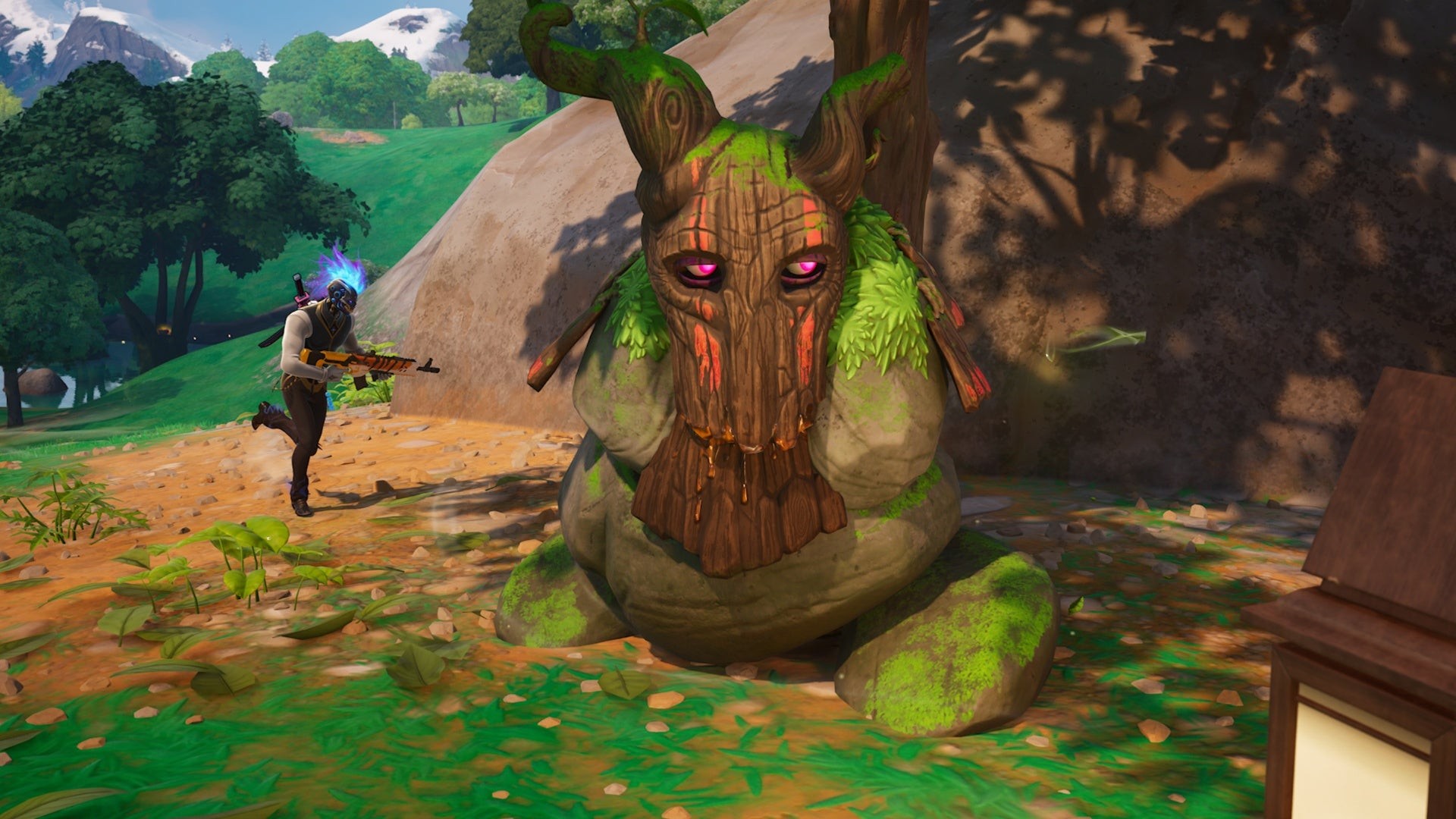 Earth Sprite đứng bên cây