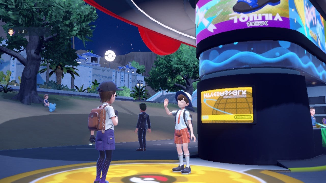 Finizen đang chuẩn bị tiến hóa trong chế độ Union Circle Pokémon Scarlet Violet