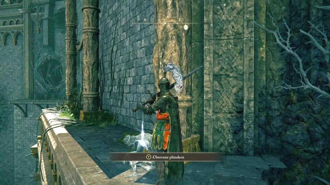 Hiệp sĩ đứng trên một gờ tường bên ngoài Lâu đài Stormveil, Elden Ring