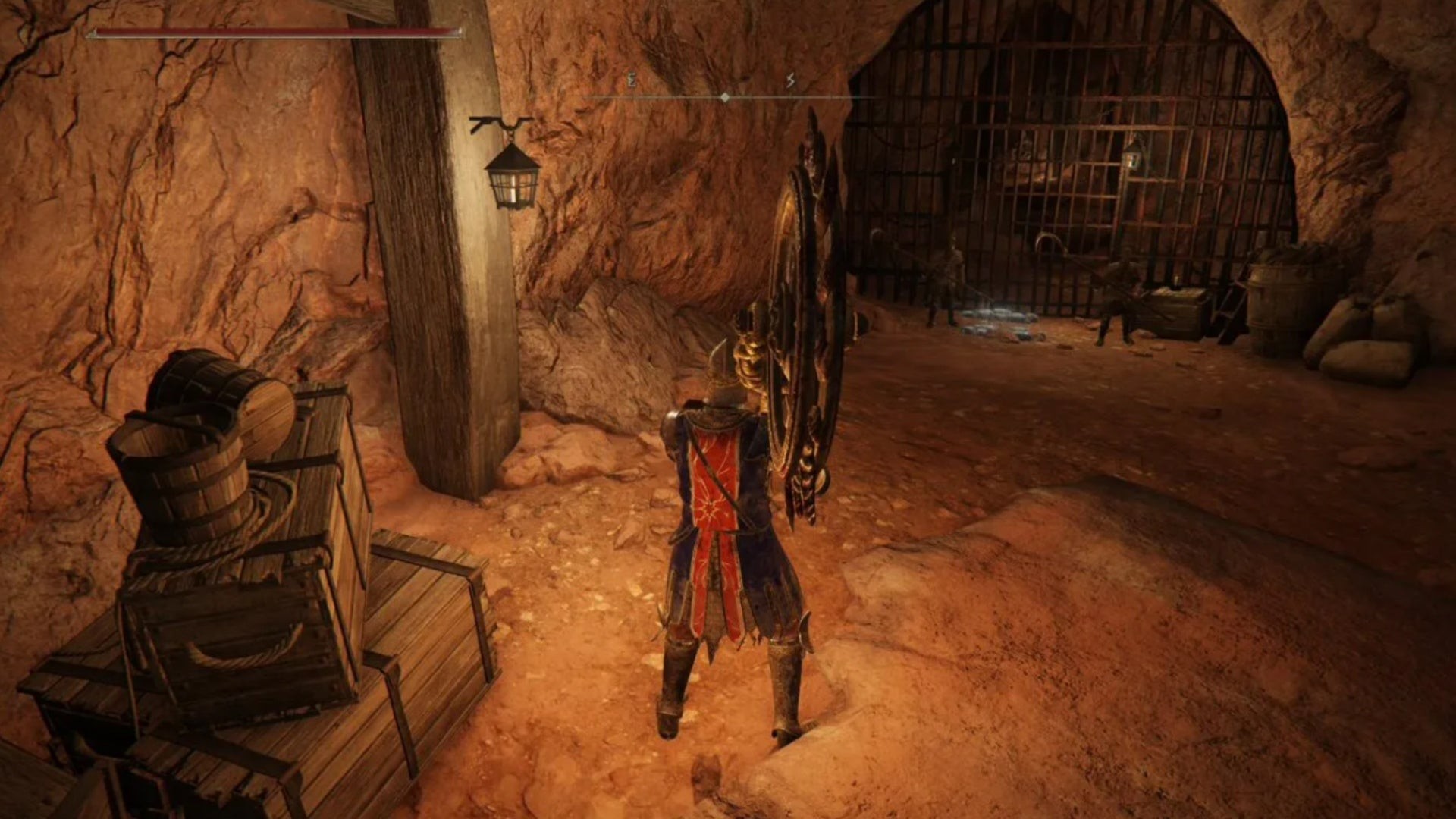 Kẻ thù và cửa phòng giam trong Hang Ngục Gaol