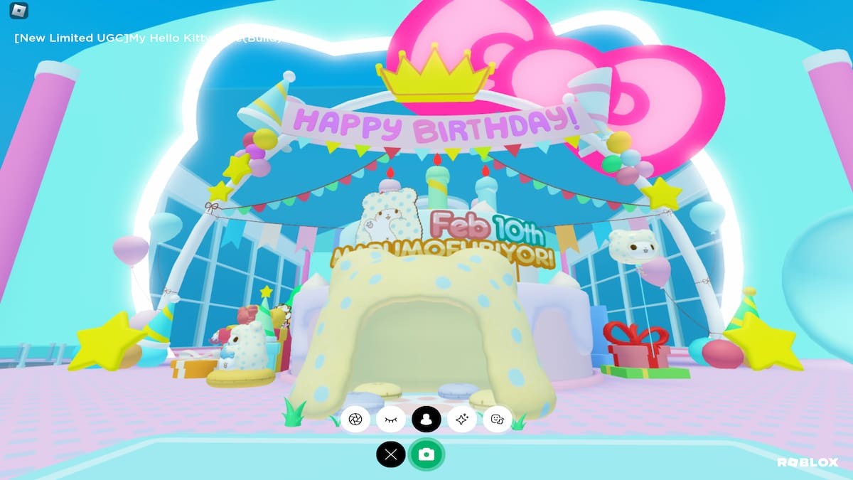 Khu vực trưng bày sinh nhật Moppu trong Cửa hàng Thành phố My Hello Kitty Cafe
