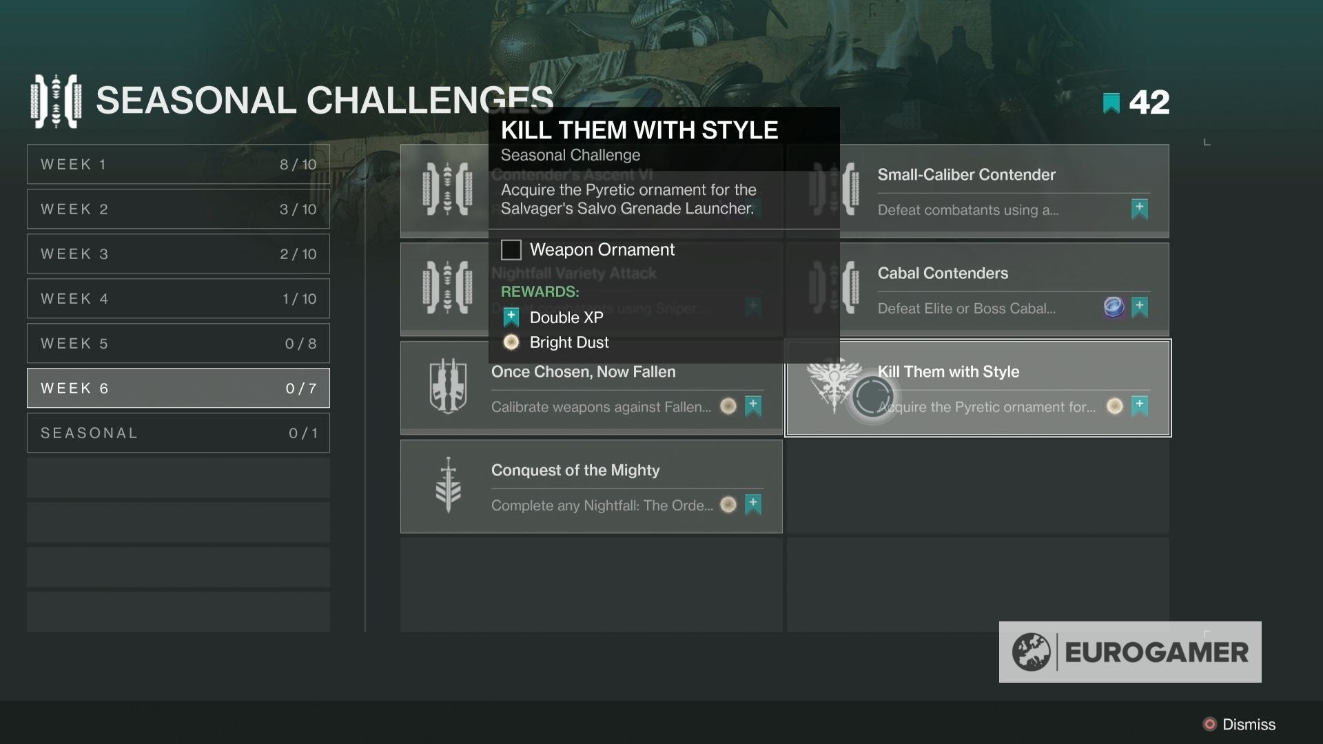 Lord Shaxx, NPC quản lý Crucible trong Destiny 2, đứng tại Tower.