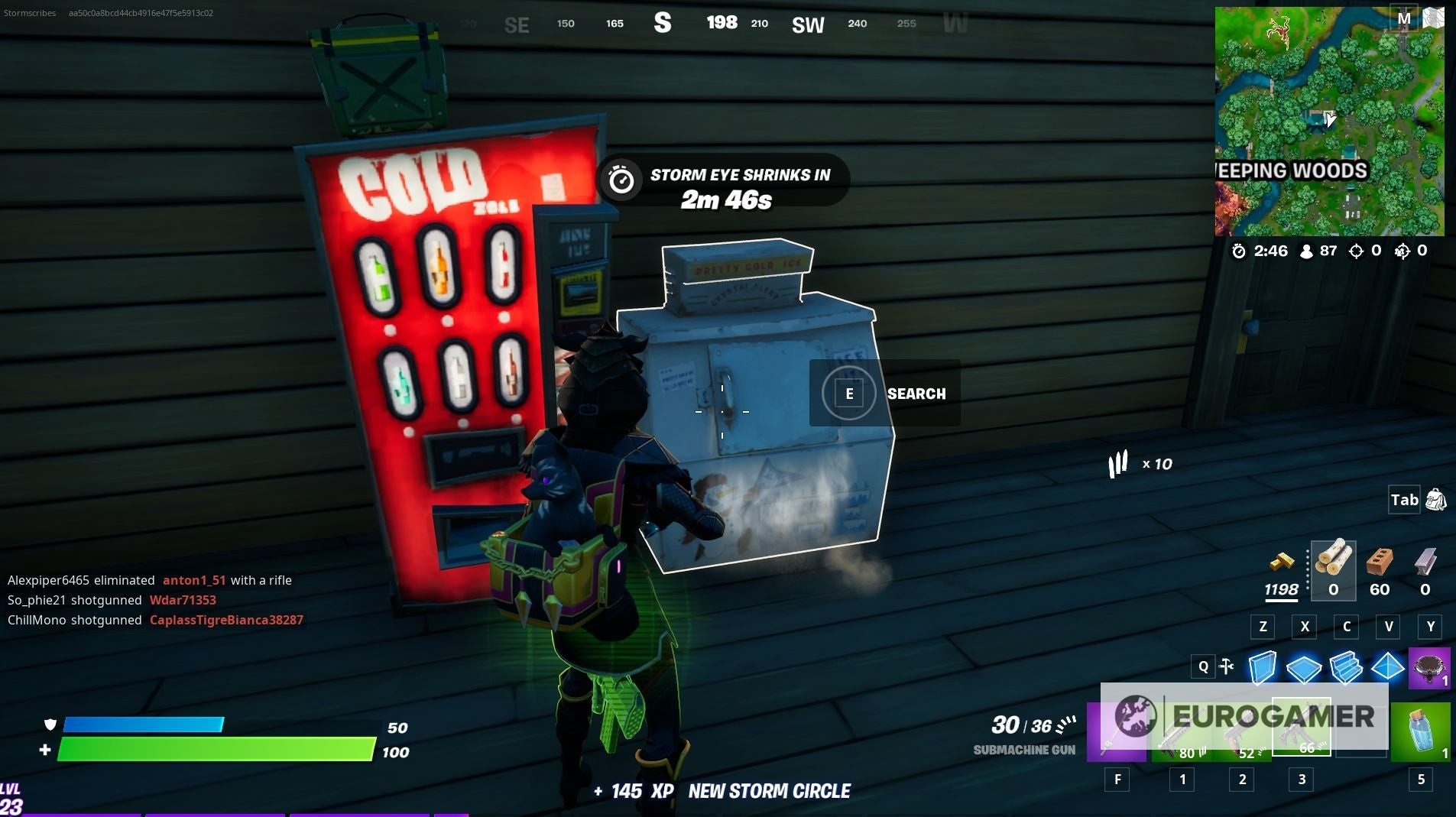 Máy đá Fortnite bên trong một tòa nhà gỗ