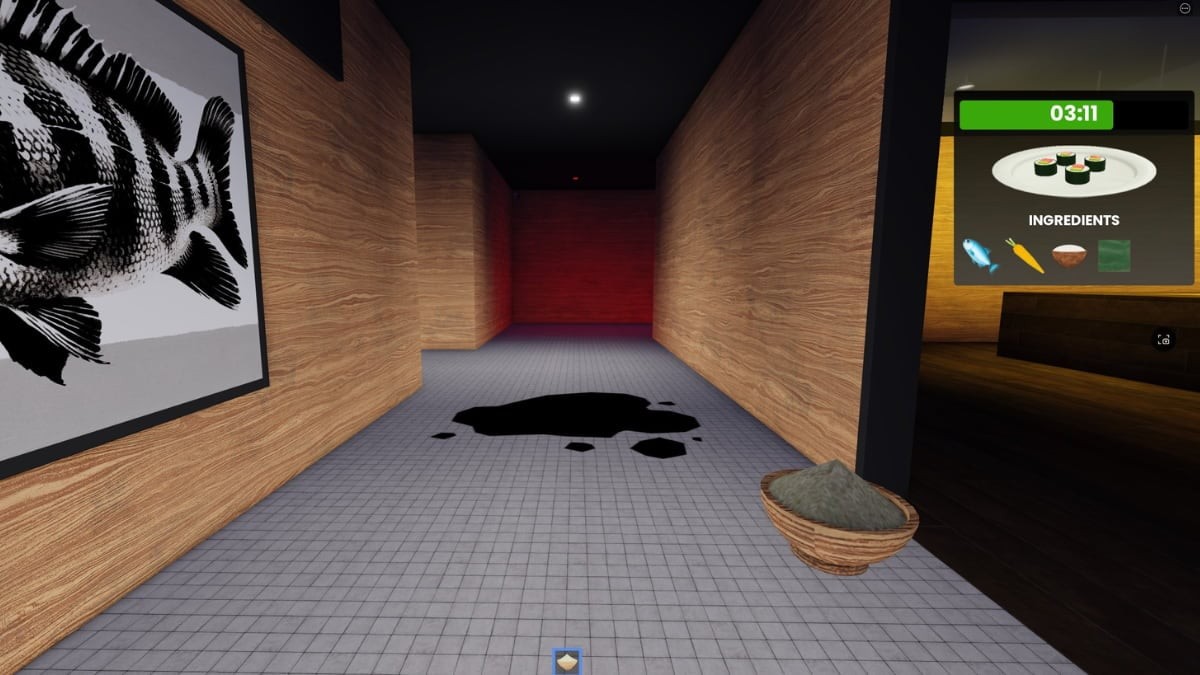 Một vũng bùn đen trên sàn hành lang của Roblox Scary Sushi
