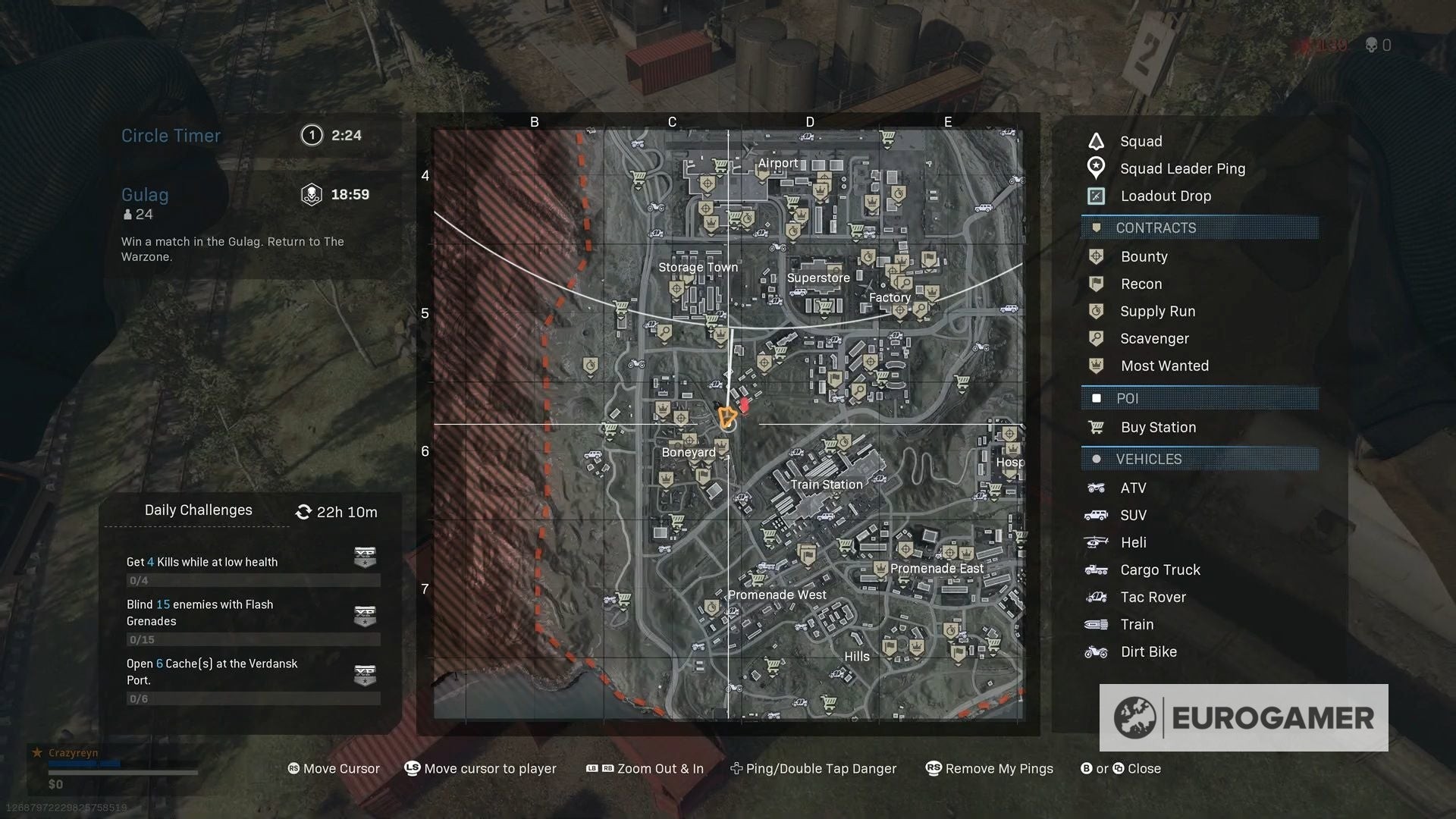 Người chơi đu dây xuống hầm WW2 gần Boneyard