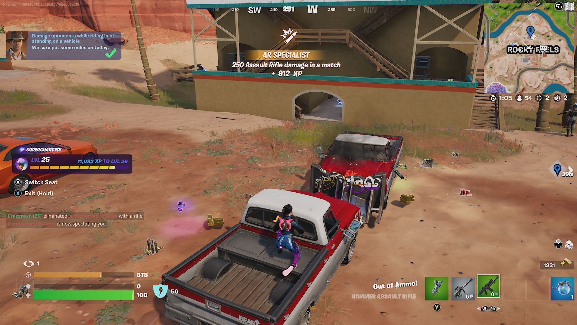 Người chơi Fortnite giao tranh với đối thủ khác gần Rocky Reels.