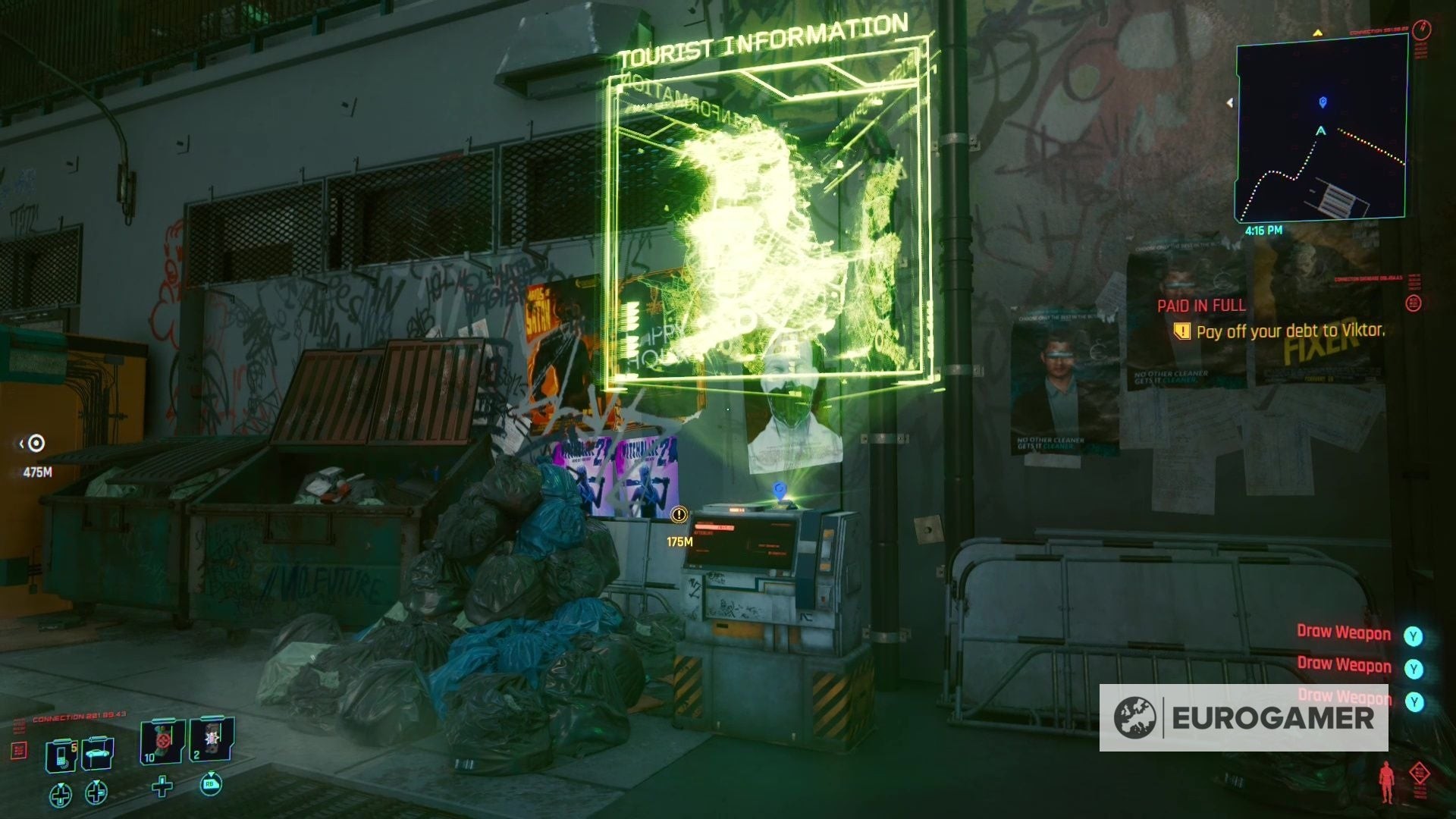 Nhân vật V đứng gần một trạm Data Term Fast Travel tại Night City trong Cyberpunk 2077