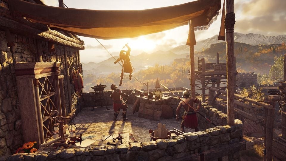 Nữ sát thủ Kassandra ẩn mình trong bụi rậm chuẩn bị tấn công trong Assassin's Creed Odyssey
