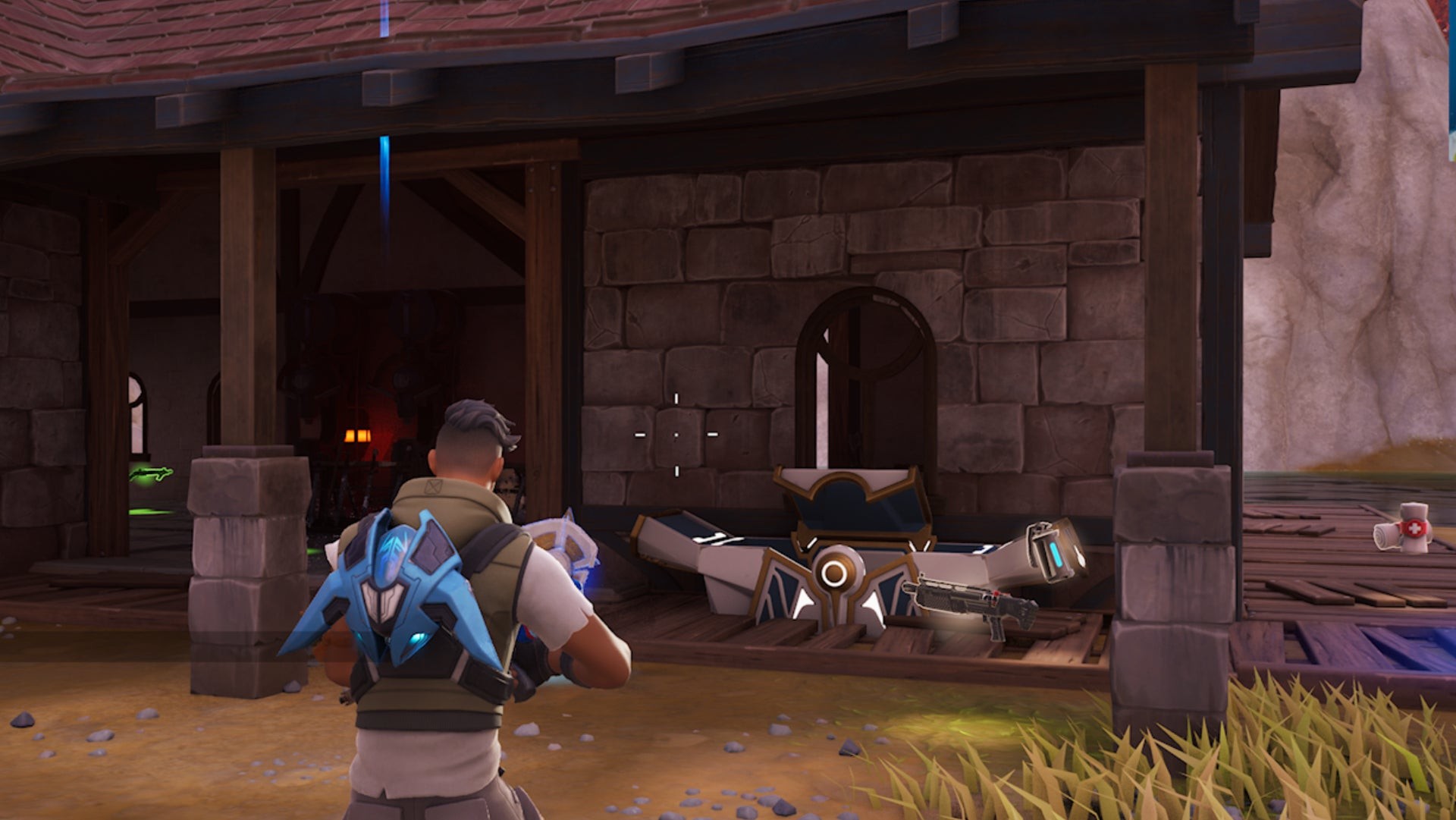 Rương Oathbound thứ hai tại Shattered Slabs bên ngoài nhà kho gần hồ nước