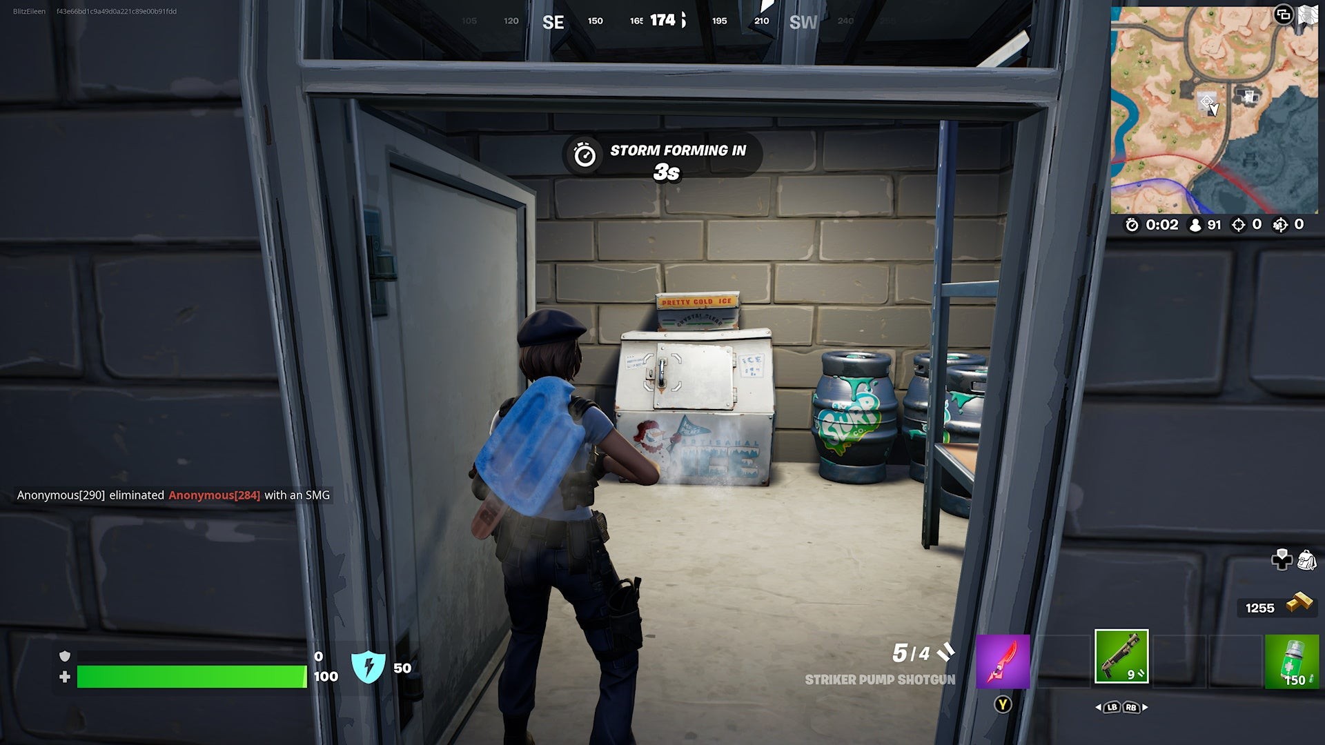 Vị trí Máy làm đá (Ice Machine) thứ hai dưới tầng hầm tòa nhà phía tây trạm xăng trong Fortnite