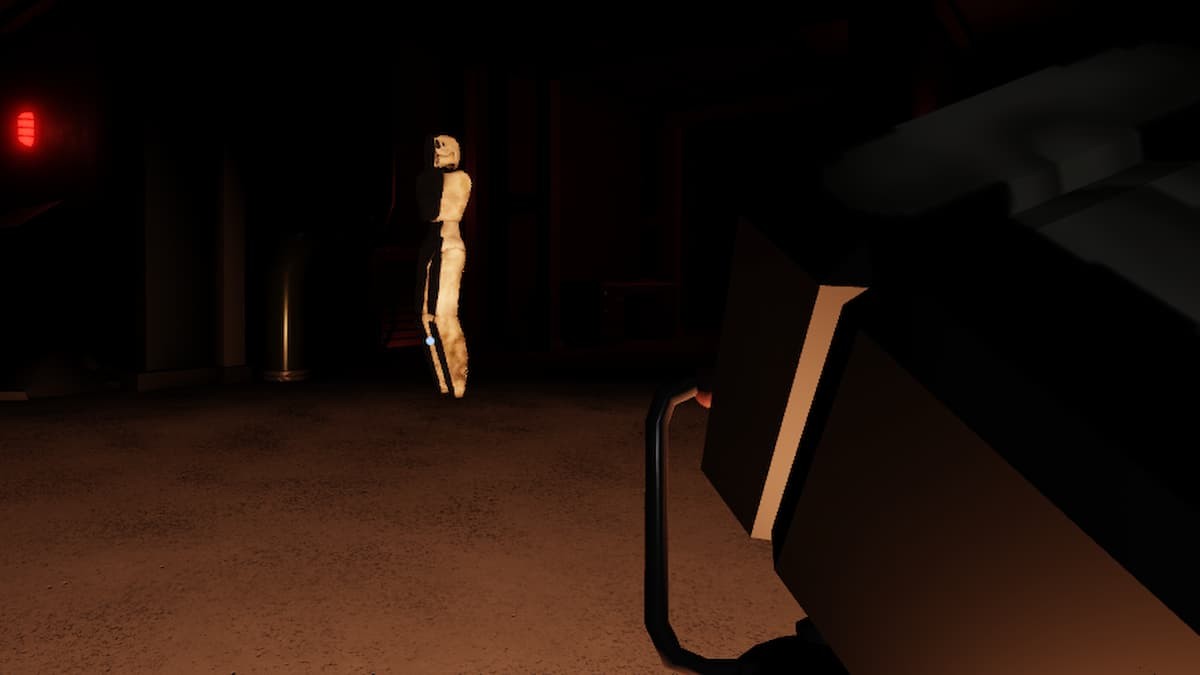 Wall Dweller đứng xa người chơi trong Roblox Pressure